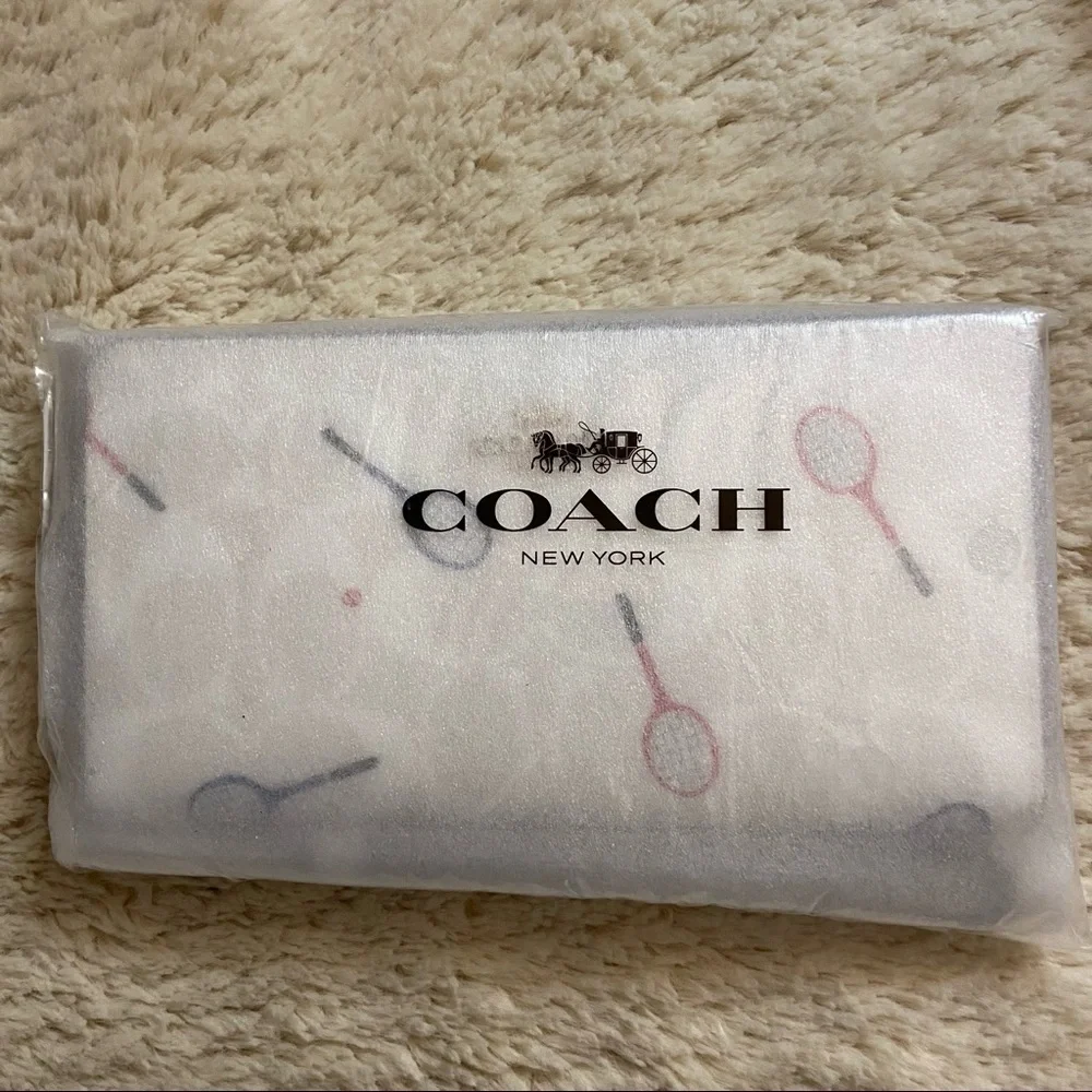 NWT Coach Tennis Racquet Long Zip Around Wallet in Signature White Canvas